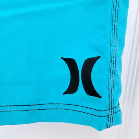Hurley Mens One & Only 22 Inch Boardshorts Size 36 Bright Cyan Blue Swim Trunks - Picture 3 of 12